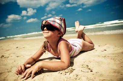 電子產(chǎn)品損害的不止是孩子的視力！美國兒科學(xué)會教你量身定做“限看令”